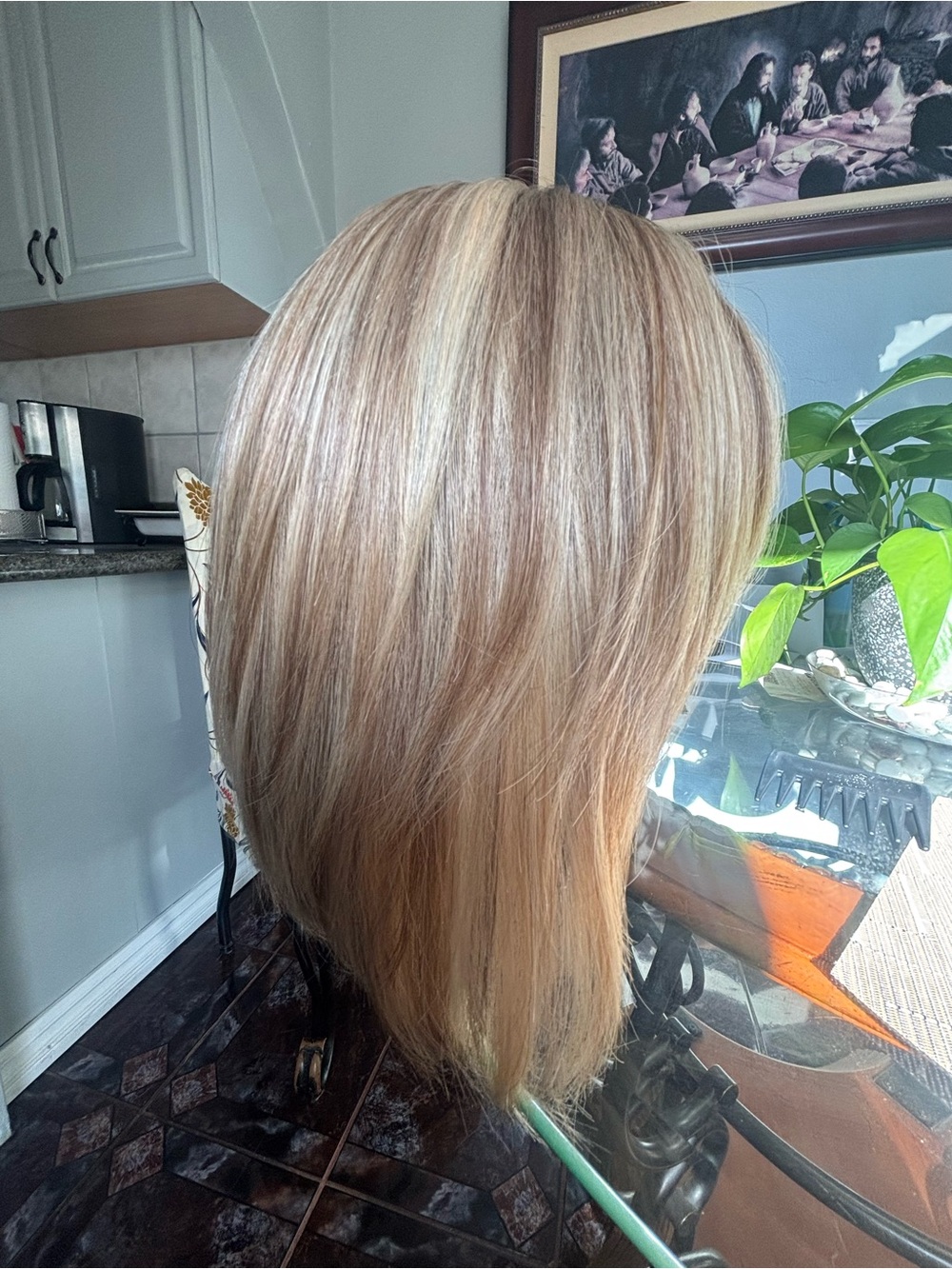 Blond blend follea medium cap hand tied short vienna color